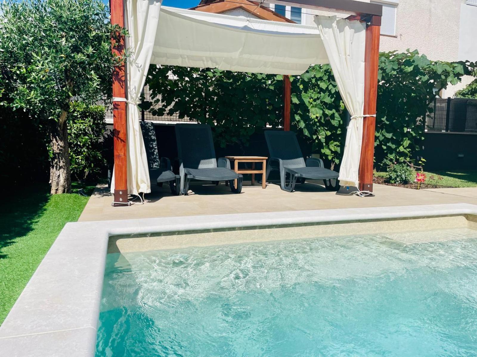 Novigrad Istria Boutique Apartment With Private Pool For Your Exclusive Use מראה חיצוני תמונה